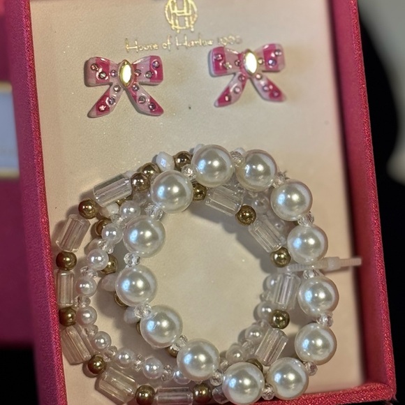 House of Harlow Pearl Bracelet & Pink Bow Earring Bundle - Picture 2 of 4